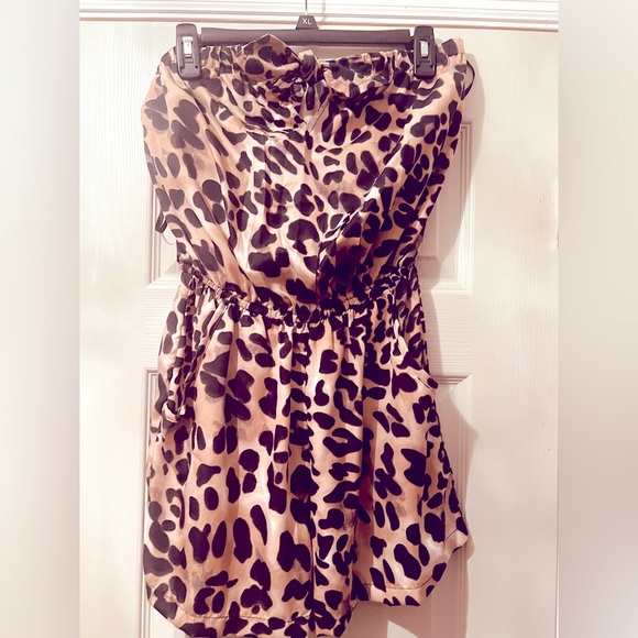Leopard Print Shorts Romper - Picture 5 of 5